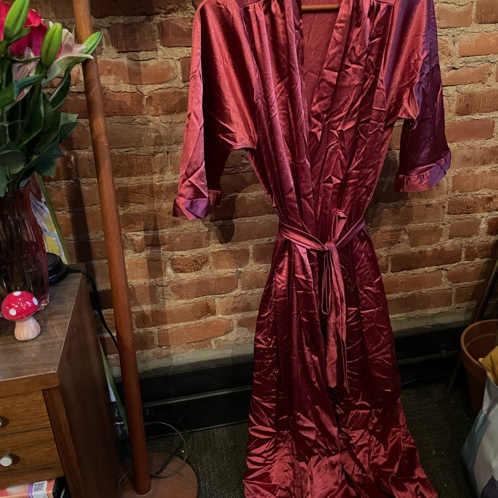 Elegant Satin Burgundy Robe